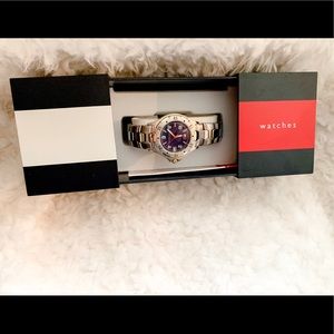 Sister Swipe and Watch it Watch